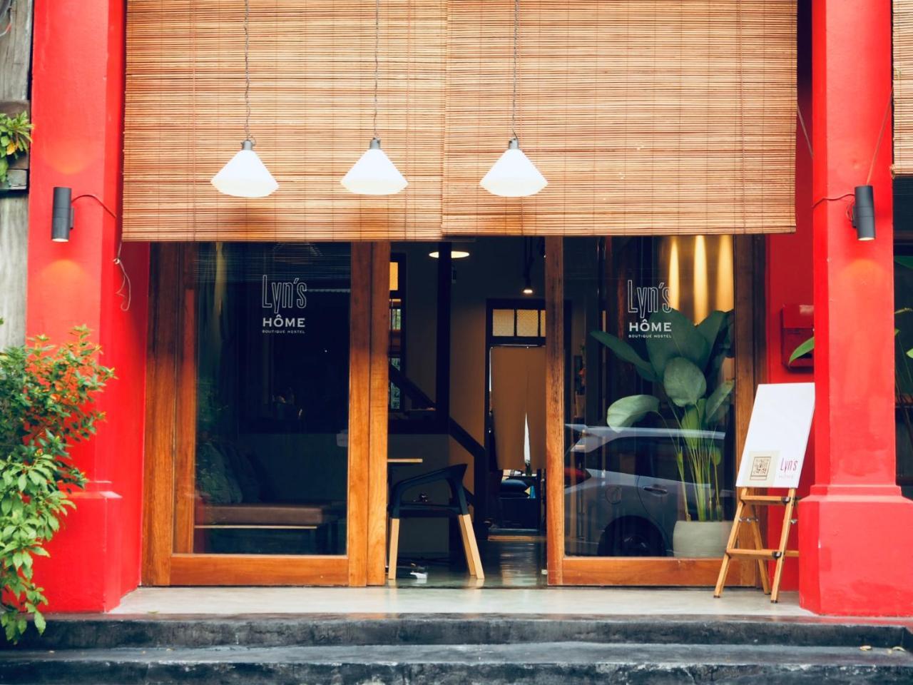 유 카페 호스텔 송클라 외부 사진